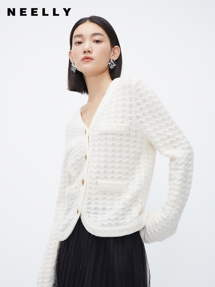 NEELLY纳俪商场同款白色奶fufu慵懒毛衣秋冬温柔别致绵羊毛针织衫N23101A01003