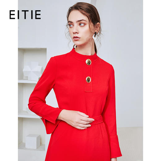 EITIE爱特爱秋季新款时尚通勤显瘦百搭小黑裙喇叭袖连衣裙女C2007532 商品图5