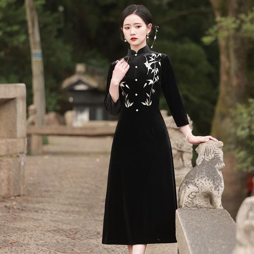BJS-8001改良复古丝绒旗袍长款 秋季新款气质民国风绣花丝绒旗袍裙8001 商品图0