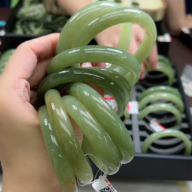 和田玉青黄口俏糖手镯