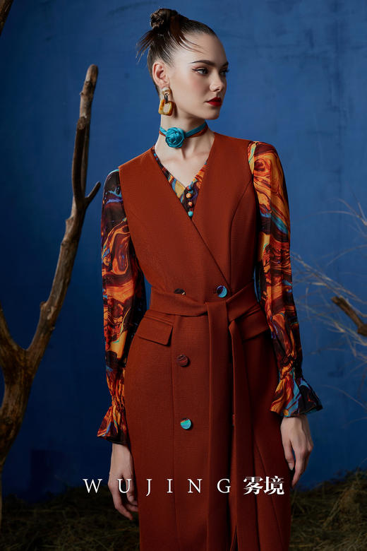 3203019 流光暖阳 进口立体十字花呢马甲外套 雾境 商品图0