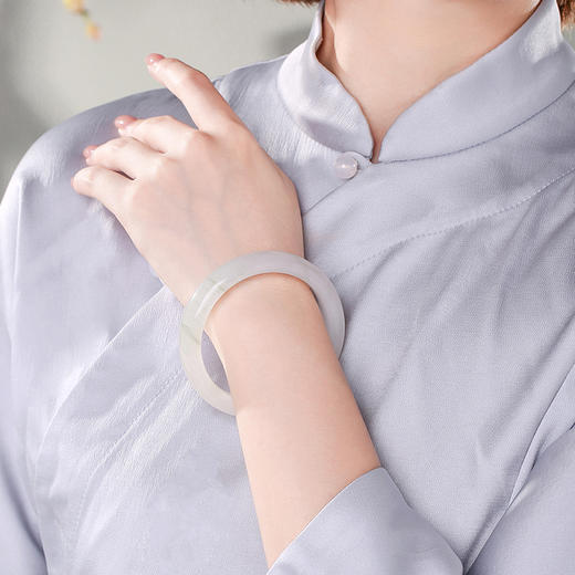 天山翠首饰：白底飘绿油润通透，质感高级手串手镯，仙源石翠系列多款可选 商品图6