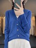 2023秋新款韩版女士V字领精纺羊毛长袖针织衫女士外搭单排扣开衫 商品缩略图3