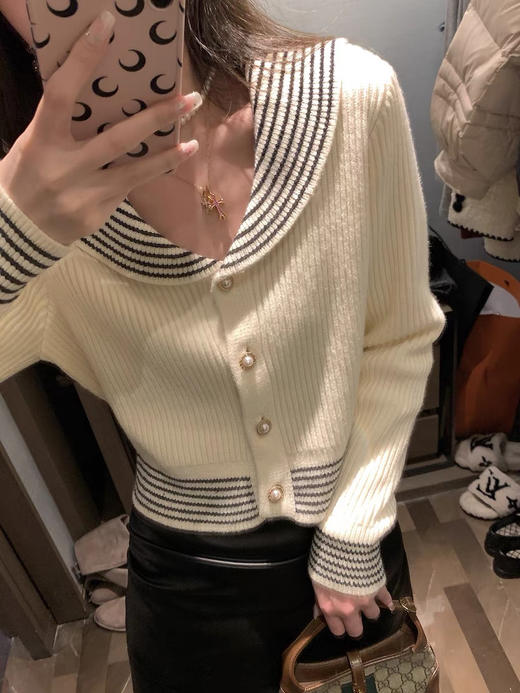 减龄针织开衫 商品图0