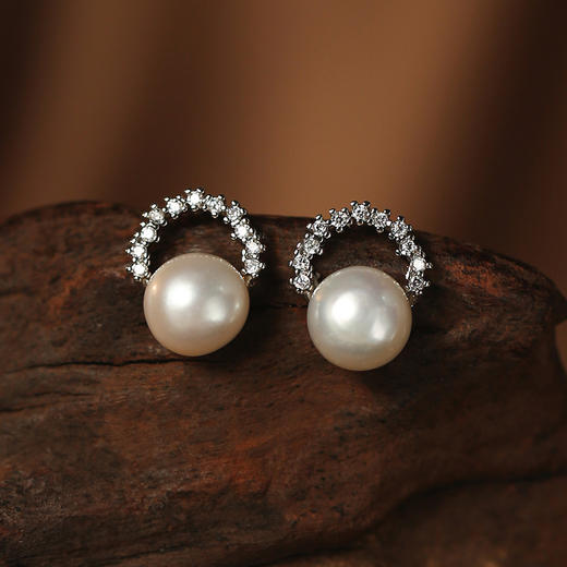 Manreya玛芮雅“闪耀的她”5天珍珠耳钉礼盒 丨一周不重样，天然淡水珍珠、铜镀白金 商品图7