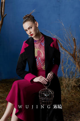 3203001 瑰意成绮 进口亮丝斜纹立体肌理料大衣 雾境