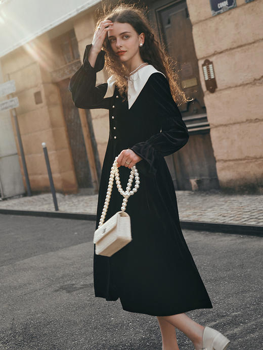 OLrain欧芮儿黑色连衣裙女秋季2023新款收腰复古赫本风大翻领裙子 商品图0