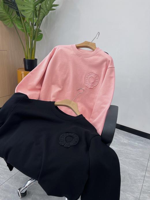 点此购买 克罗心秋季男女款圆领卫衣 83 268577 商品图1