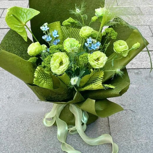 【佳海花业】洋桔梗  翠绿桔梗 四合一（700-800g） 颜色深浅略有差异 以实物为准 云南基地发货（价格已包含包装费用） 运费以实际为准，多退少补。 商品图1