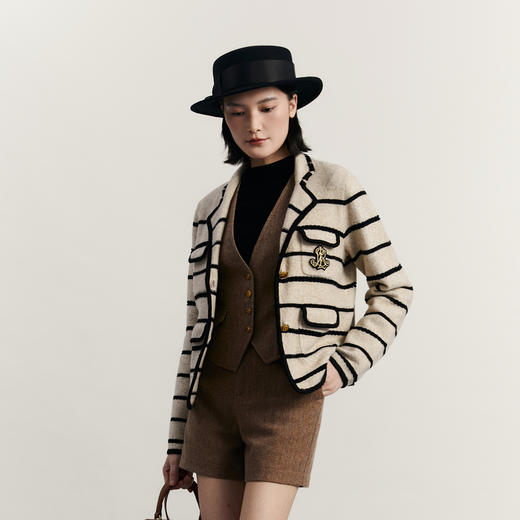 谜底针织开衫女2023冬新款复古文艺学院风条纹针织外套234MZ1881 商品图1