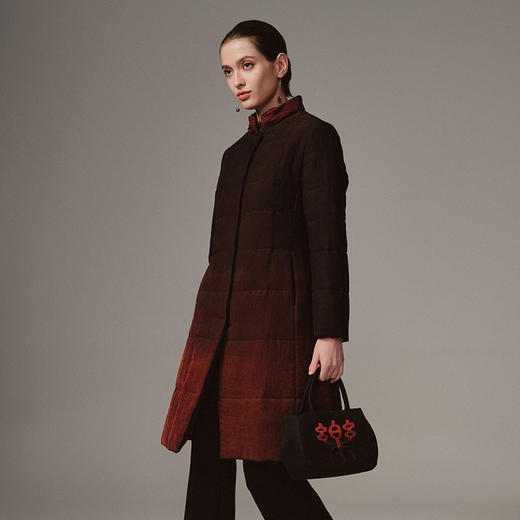 TANGY Collection天意精品 2023冬季新品商场同款国风茛绸女士棉服外套 商品图1