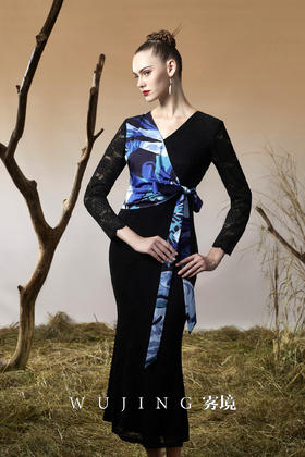 3203056 珠光蓝樱 高级双染弹力蕾丝，丝光缎定制印花连衣裙 雾境