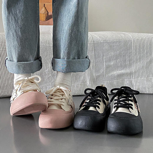 「两款配色！星星板鞋」2023秋季新款星星板鞋 学生休闲韩版松糕鞋丑萌面包鞋女 商品图3