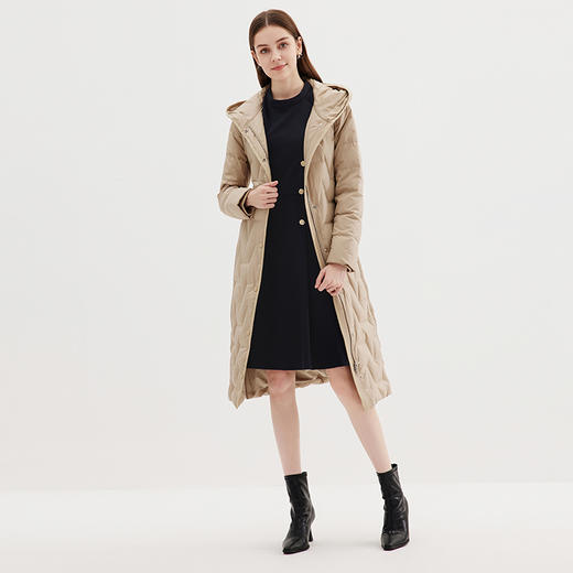 EITIE爱特爱冬季新款女装修身显瘦长款连帽保暖羽绒服7211908 商品图7