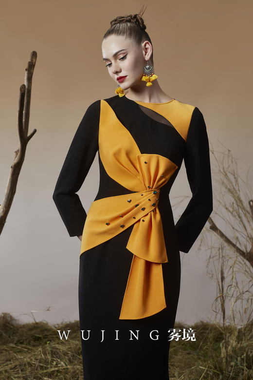 3203040 落日榕金 进口亮丝柏菲呢连衣裙 雾境 商品图0