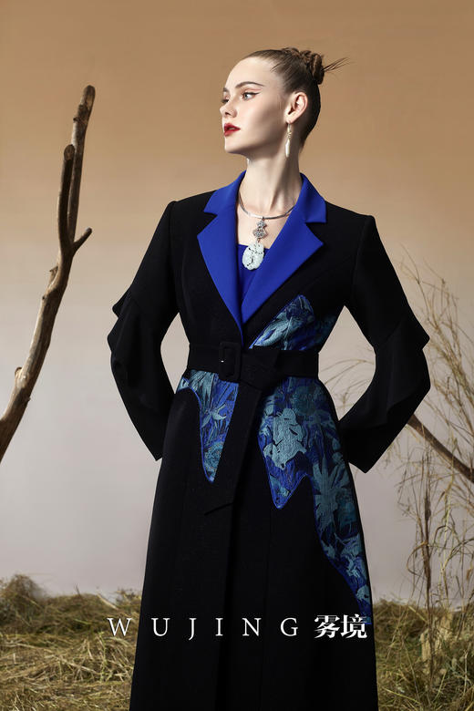 3203054 珠光蓝樱 水晶双重斜纹混织料，油画提花外套 雾境 商品图5