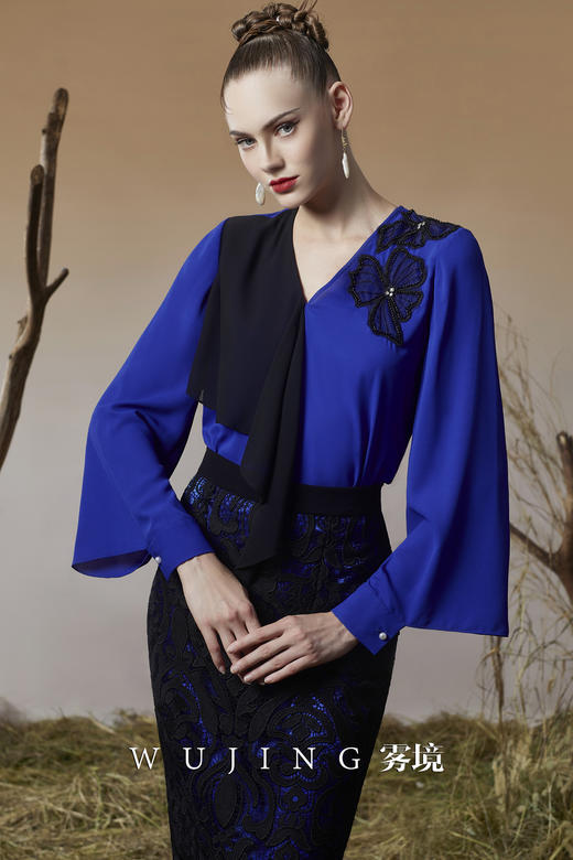 3203061 珠光蓝樱 进口凯特纱上衣 雾境 商品图0