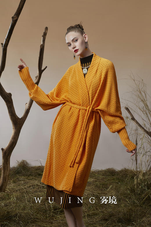 3203078 落日榕金 进口超细美丽诺羊毛针织外套
 雾境 商品图4