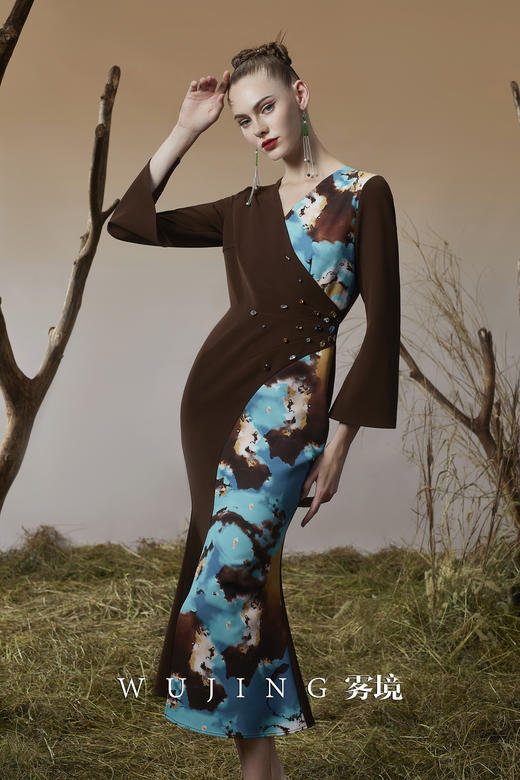 3203049 幽褐怀金 定制双层加密锦缎印花，进口凯特磨砂锦缎连衣裙 雾境 商品图2