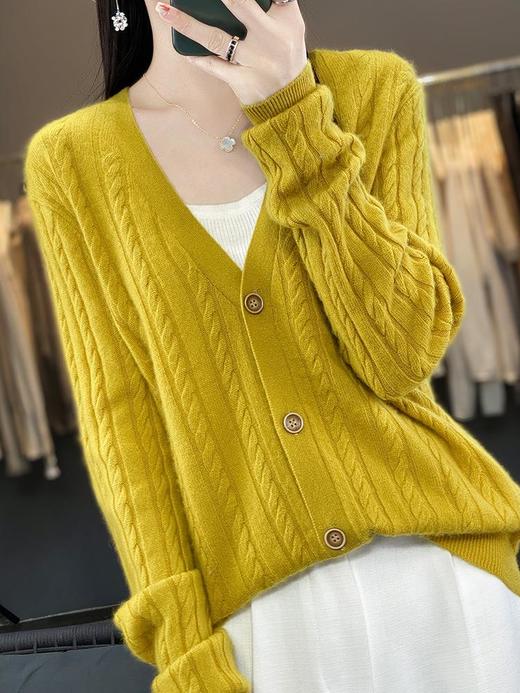 2023年秋冬新款韩版女士纯羊毛螺纹针织长袖纯色外搭女士羊毛开衫 商品图1