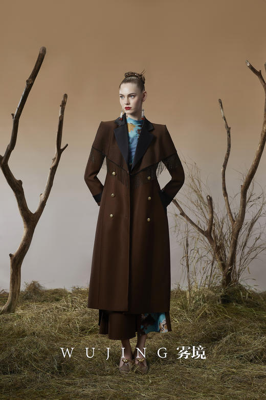 3203079 幽褐怀金 高级颗粒流光皱磨砂缎，进口三醋酸外套 雾境 商品图3