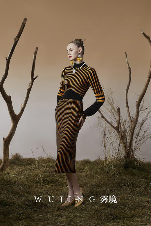 3203077 落日榕金 进口超细美丽诺羊毛针织连衣裙 雾境 商品图2