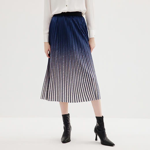 EITIE爱特爱秋季新款时尚撞色百褶A字垂感半身裙显瘦女C2306216 商品图5