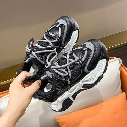 「三色可选！加不加绒两款」2023春季新款运动鞋 学生时尚厚底老爹鞋女休闲跑步鞋 商品图2