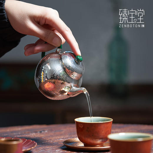 【样品清仓7折，仅1件，无货退款】臻宝堂 纯银999泡茶壶手工锤纹高潘小壶家用中式茶具送礼茶壶足银高档壶 （样品） 商品图1