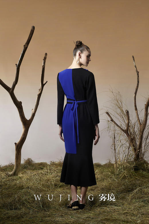 3203055 珠光蓝樱 韩国水晶混纺乱麻，柔感加密摩卡连衣裙 雾境 商品图5