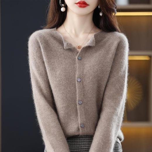 2023秋季新款圆领一线成衣羊毛开衫女宽松无缝羊毛针织外套女毛衣 商品图0