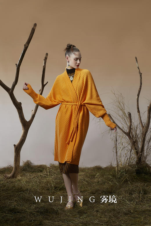 3203078 落日榕金 进口超细美丽诺羊毛针织外套
 雾境 商品图3