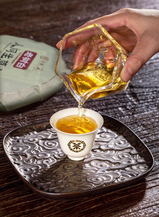 中粮-中茶2023年福鼎白茶蝴蝶老树白人间生草木白牡丹白茶357g/饼((限量发行/从茶园到茶杯) 商品图8