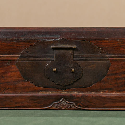 清 黄花梨阴刻梅花纹画轴箱 商品图2