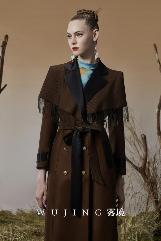 3203079 幽褐怀金 高级颗粒流光皱磨砂缎，进口三醋酸外套 雾境 商品图0