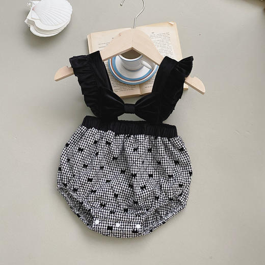 【柔软的面料，亲肤般的触感！】婴儿衣服秋款千鸟格蝴蝶结背带包屁哈衣套装婴儿泡泡袖打底两件套 商品图6
