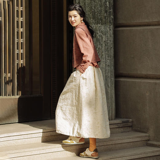 绽放719朵/宽松精致复古新中式盘扣花色V领粽子扣袢羊毛马甲 商品图2