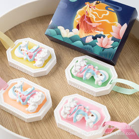 【79.9/任选三件，少拍不发货！】国潮节假日香薰石膏挂片 INS风衣柜香薰石膏伴手礼天然植物精油，释放出清新怡人的气味！