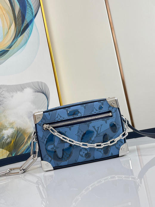 秋冬特惠💰950 原单LV M22588绿 尺寸：18.5×13×8cm SOFT TRUNK 软盒链条包 商品图1