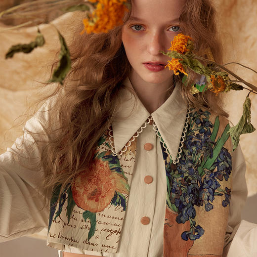 两三事梵高文艺天生艺术家2023冬季新款印花拼接假两件绑带连衣裙 商品图2