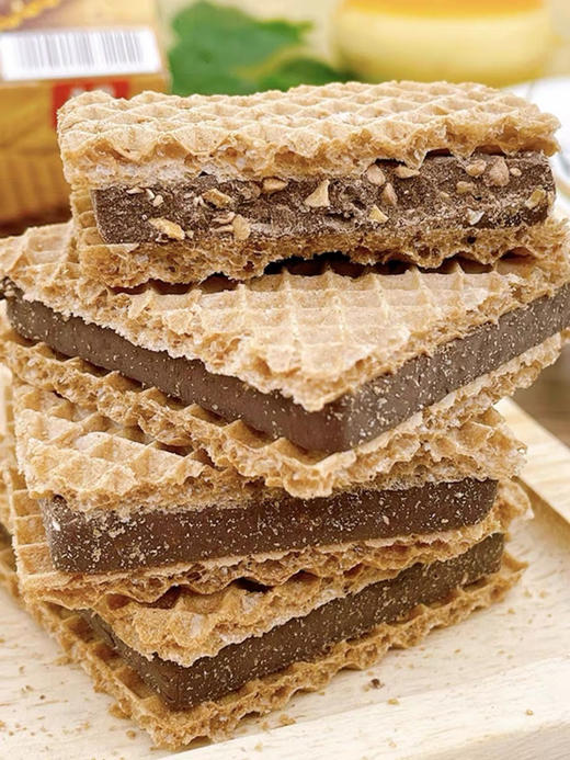 费列罗哈努榛子威化巧克力220g 商品图5