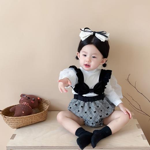 【柔软的面料，亲肤般的触感！】婴儿衣服秋款千鸟格蝴蝶结背带包屁哈衣套装婴儿泡泡袖打底两件套 商品图2