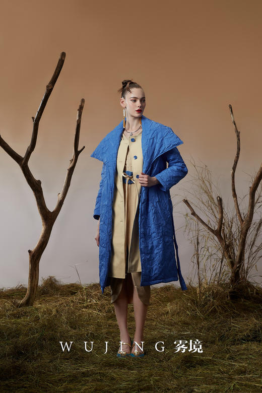 3203032 青蓝冰水 进口立体泡泡捏花面料（填充90白鸭绒）羽绒服 雾境 商品图2