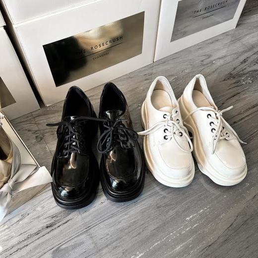 【大货，不退不换】  法式百搭牛漆皮乐福鞋英伦风5.5cm厚底小皮鞋 BeqQueenStory鞋子 商品图0