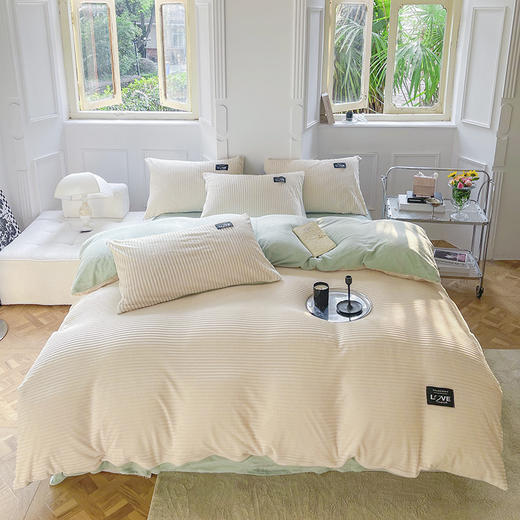冬季爆款【条纹法兰绒四件套床品】 A类品质保暖亲肤 牛奶珊瑚绒 双面加绒被套 加厚毛绒三件套床单 商品图4