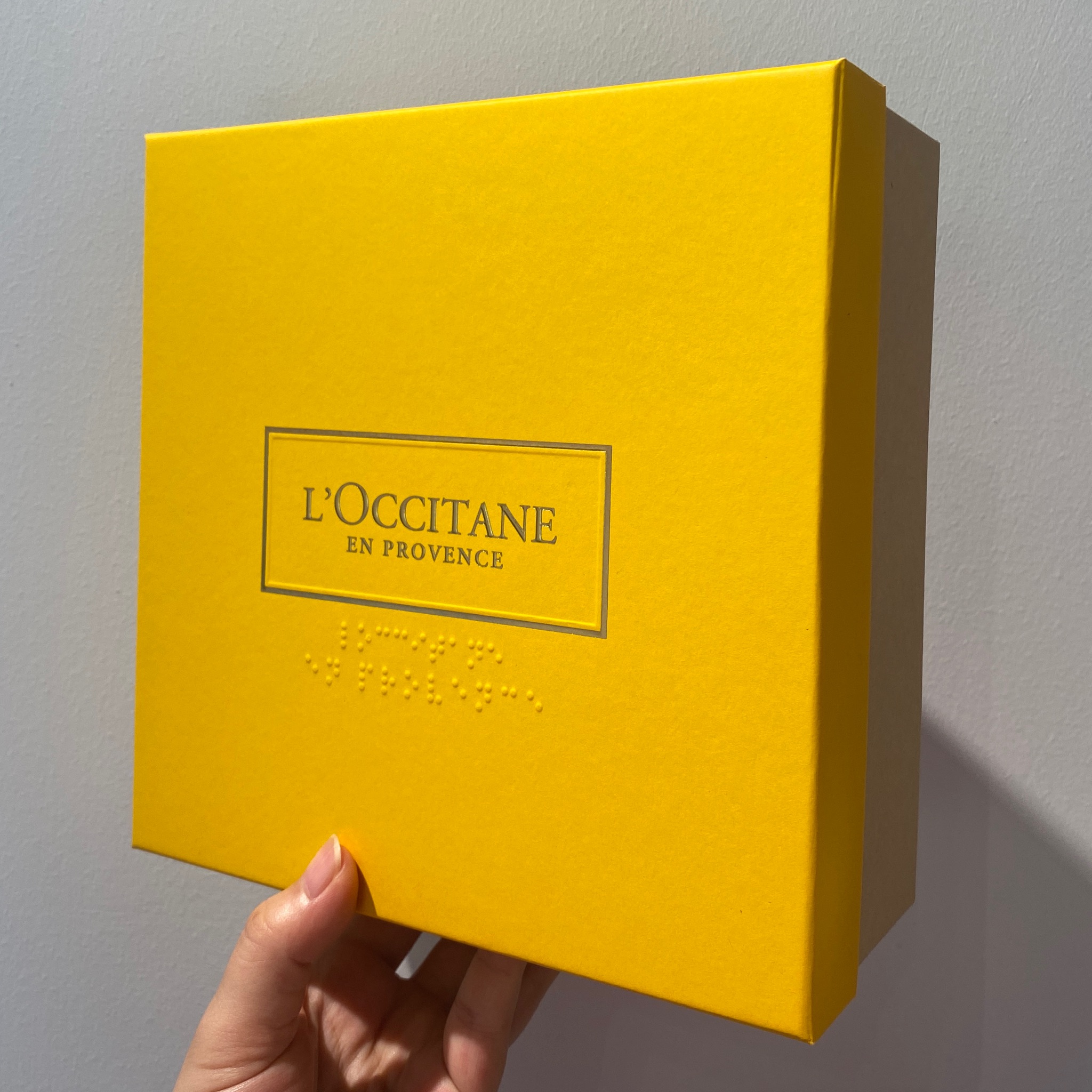 欧舒丹中号礼盒（天地盖）