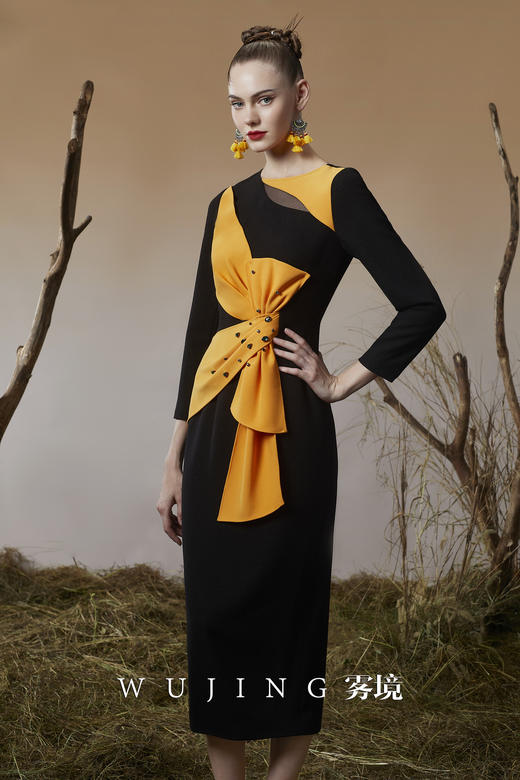 3203040 落日榕金 进口亮丝柏菲呢连衣裙 雾境 商品图3