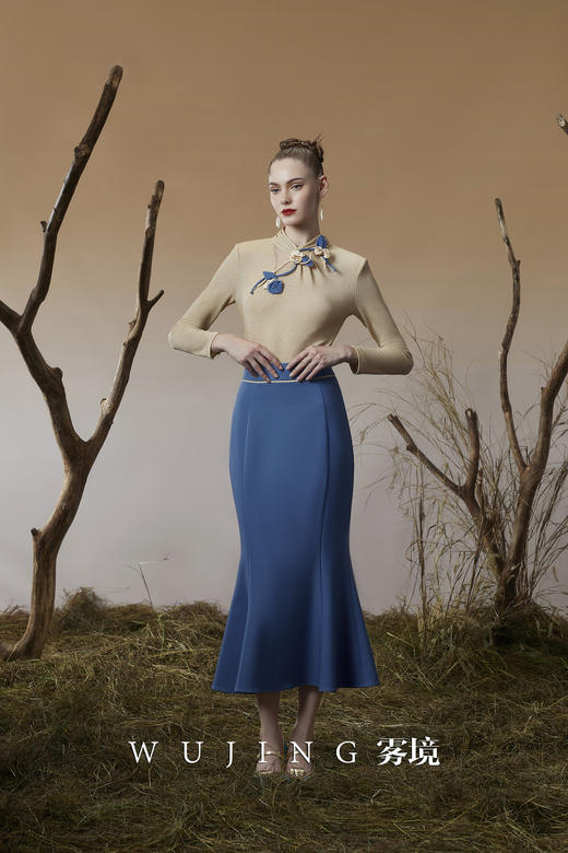 3203029 青蓝冰水 超柔进口亮丝针织上衣 雾境 商品图3