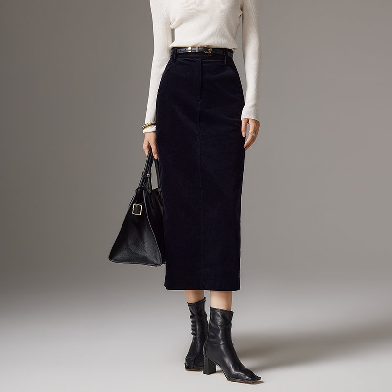 IN AND ON新款复古灯芯绒显瘦休闲开叉半身长裙52071