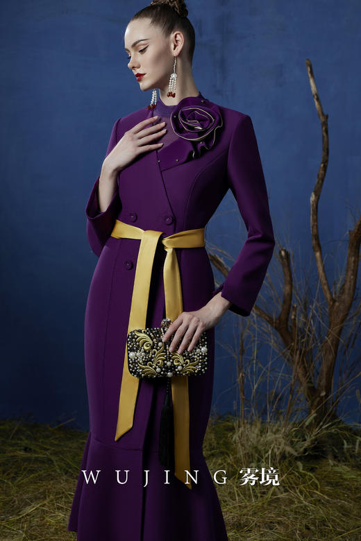 3203036 暮染拂紫 进口亮丝斜纹大衣 雾境 商品图6